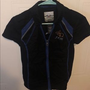 Harley-Davidson racer shirt.